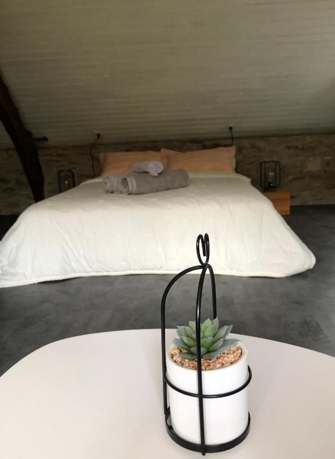 Le Domaine De La Claire Fontaine Gites -Chambres D'Hotes Montvalent Exterior foto